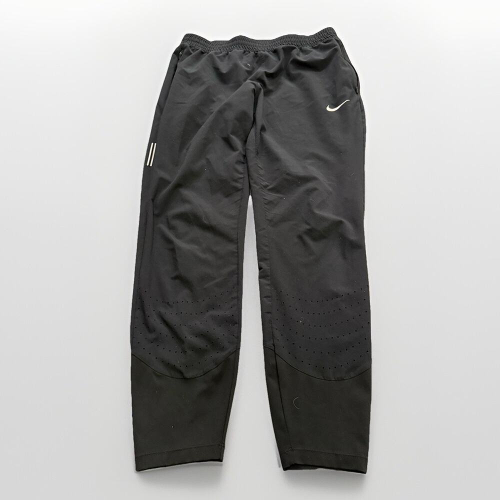 Nike Womens Black Swift Running Jogging Dri Fit Pat S Size S Small CZ1115-010